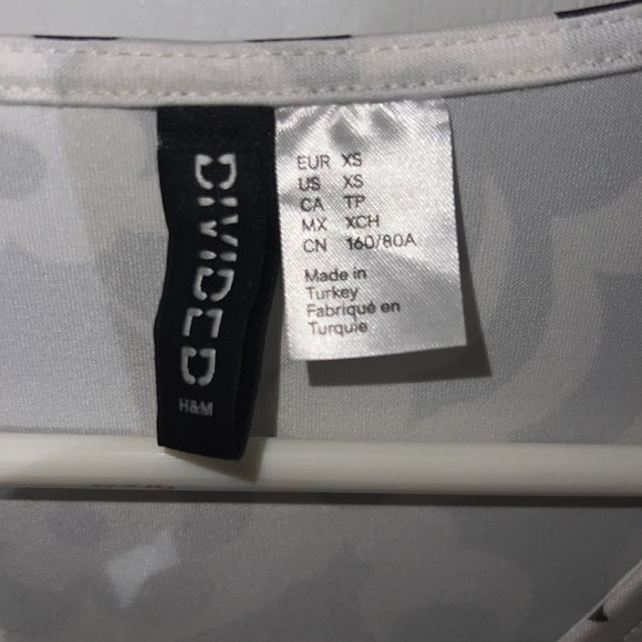 brown and white 70s flower mini dress 🌊 - Picture 5 of 7